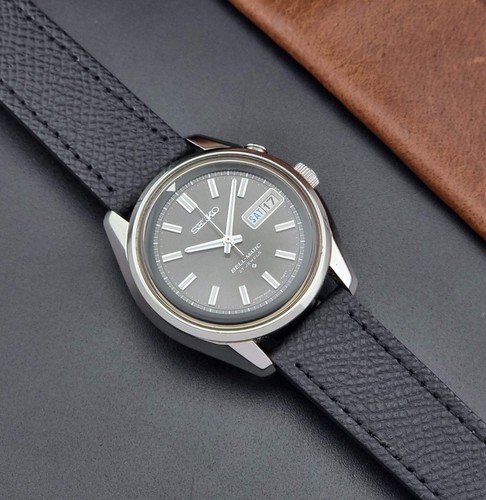 Vintage seiko alarm - seiko,