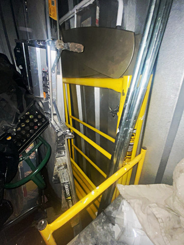 Yellow metal rolling scaffold - yellow,