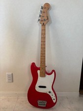 Squier by Fender Bronco Bass