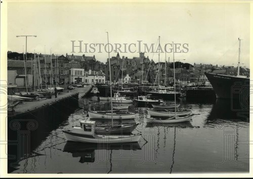 1992 press photo boats - photo, in