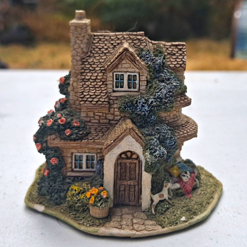 Lilliput lane wagtails - lane-, "wagtails"