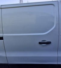 2015 VAUXHALL VIVARO O/S