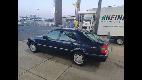 Mercedes wheel trim - mercedes,