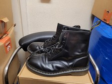 Dr Martens 11822 Men's Boots