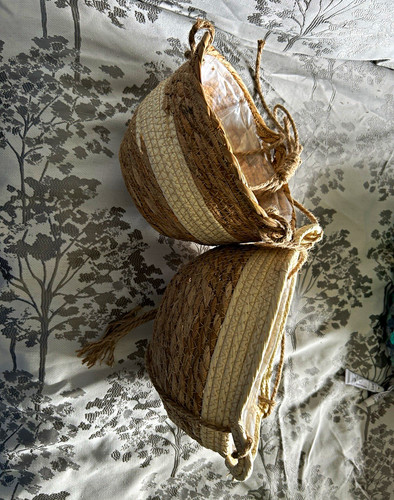 Wicker hanging plant - 2x,