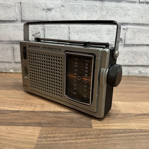 Vintage sanyo portable - vintage,