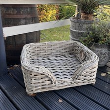 Medium Double Weave Wicker Dog