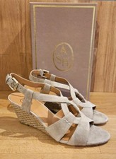 New Boxed Ash Kadiah Bis - Nocciola Low Wedge Leather Sandals UK Size 7 Eu 40.