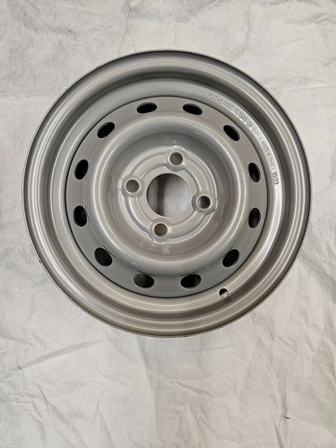 Trailer caravan wheel - &,