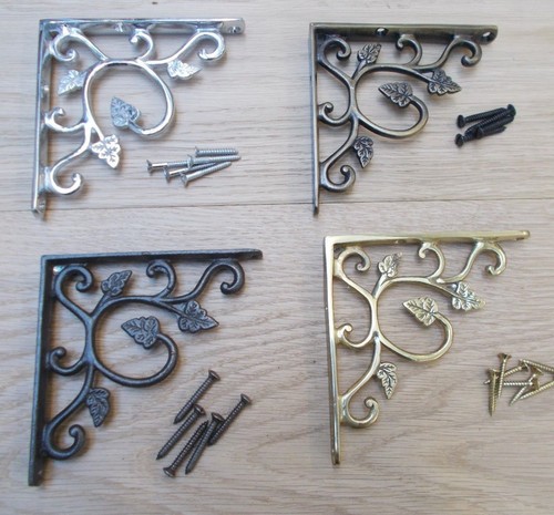 Pair small leaf - of, brackets