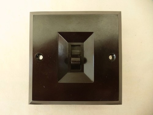 Vintage b bakelite flush - b,