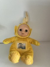 Vintage Teletubbies 1998 Laa Laa Yellow Plush Soft Toy 8” Doll Tomy