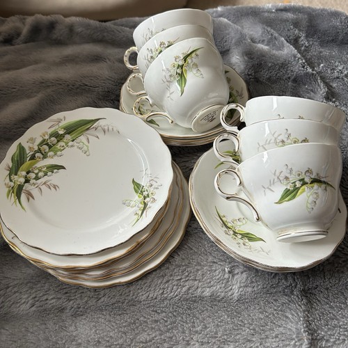 Antique melba lily the - antique, of