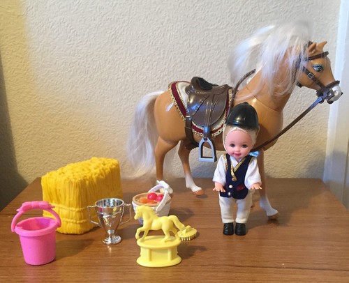 Vintage 1998 barbie - 1998,