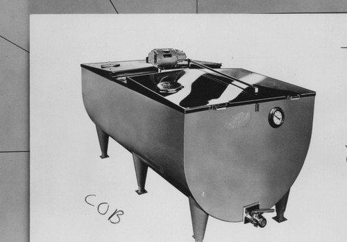 1950s bulk milk cooler - 1950s,