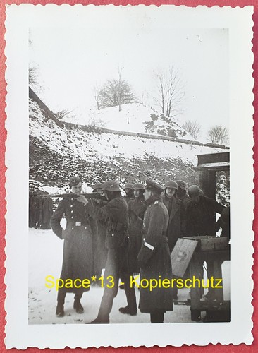 Photo soldiers shooting