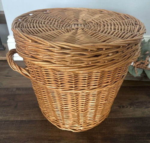Large vtg round wicker rattan - wicker,