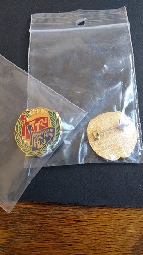 Isle man badge 1995 new - 1995,