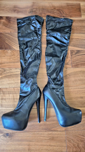 Publicité black thigh high - black, thigh-high