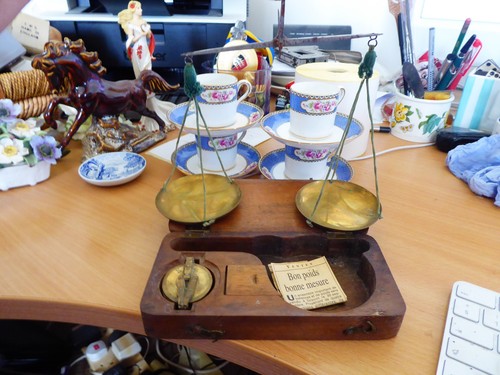 Vintage metal weighing scales