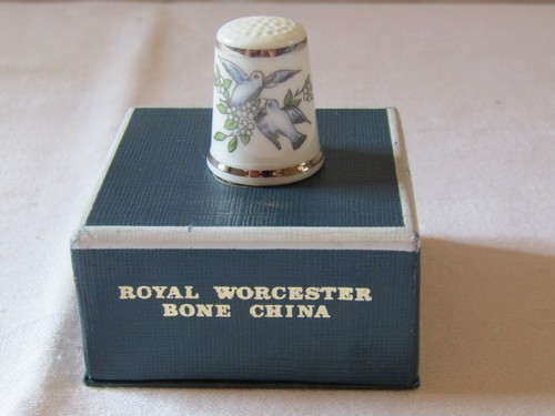Boxed royal worcester bone - royal,