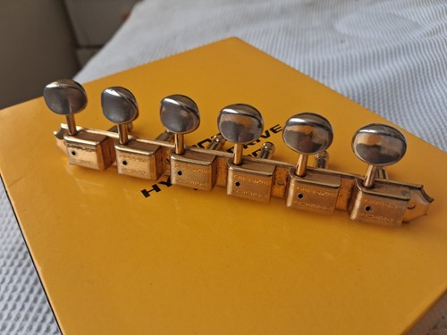 Vintage gibson explorer - vintage, tuners