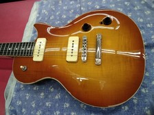 Godin Summit Classic P-90