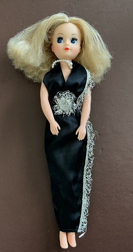 Vintage fleur dutch sindy doll - vintage,