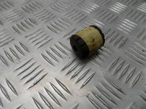Honda vt250 fuel tank rubbers - honda,