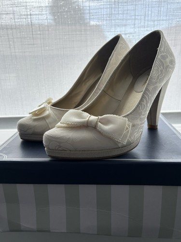 Ruby shoo ivory - ruby, satin