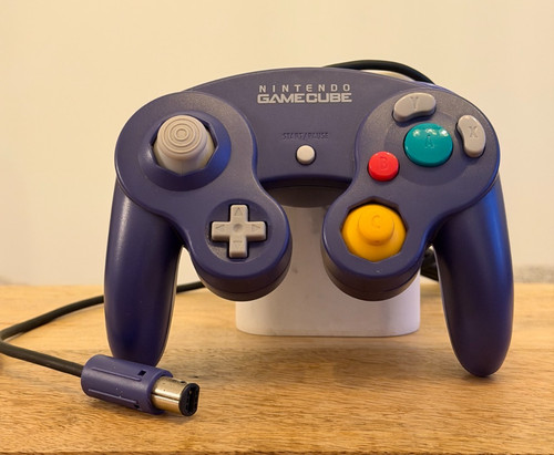 Official nintendo gamecube - nintendo,