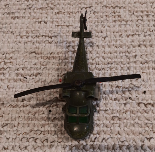 Matchbox battle kings sikorsky - matchbox,