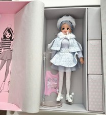 COMPLETE Limited Edition COLLECTORS CLUB Ice Skater Sindy Doll 10 inches