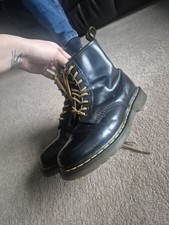 Dr. Martens black leather 1460