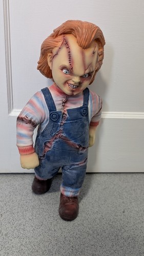 Chucky doll standing statue - standing,