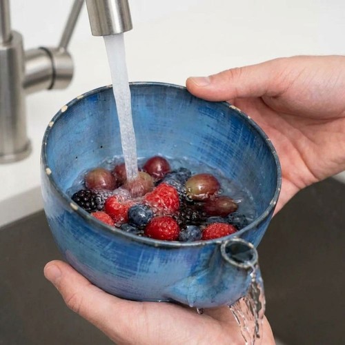Self spinning berry washing - spinning,