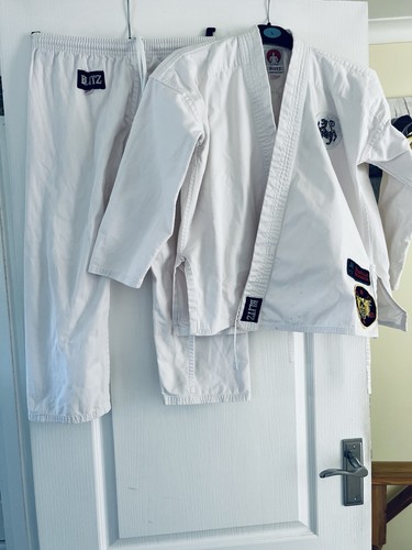 Blitz kids karate suit 140cm - blitz, suit.