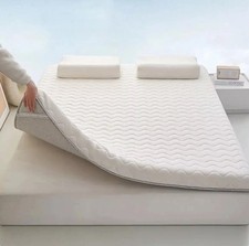 Dunlopillo Latex Topper – Quilted Cover – Inc Straps (4ft Small Double) 2”