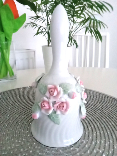 Porcelain bell rosebuds pink - bell,