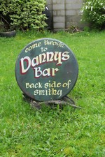 Dannys Bar, Old Irish Pub advertisement sign