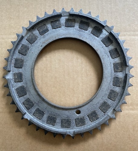 Velocette clutch chainwheel - clutch,