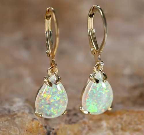 9ct gold opal - gold, fire