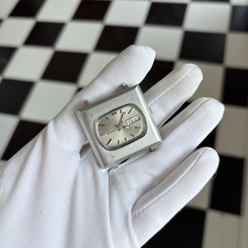 Vtg seiko square case - square,
