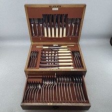 Quality Walker & Hall 50 piece