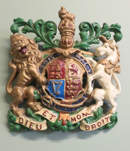Wall hanging victorian cast - wall,