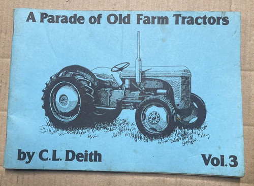 Parade old farm tractors - parade, of