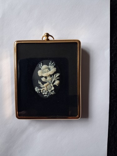 Flowers cameo miniature by - in,