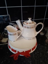 Paragon / Royal Albert Belinda