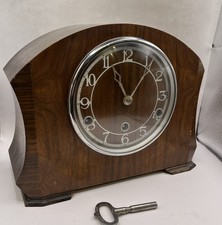 Perivale Mantle Clock With Westminster Chimes Vintage With Key