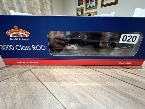 Bachmann 127 class 3000 rod - class,